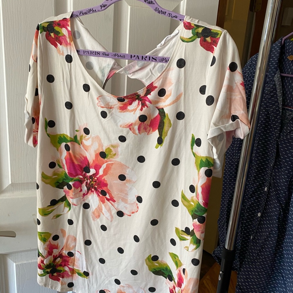 Twist back shirt
